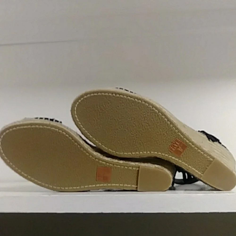 FRYE Fringe Ankle Strap Espadrille Wedges Suede Black Size 10 Fits like a 9.5 - Picture 7 of 7